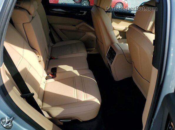 WP1AA2AY6MDA09963 2021 PORSCHE CAYENNE White Вид задньої частини салону