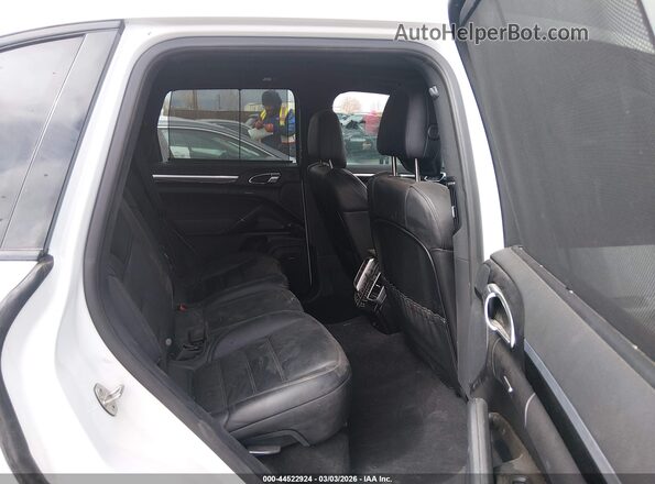 WP1AB2A28GLA96350 2016 PORSCHE CAYENNE White Widok naklejki z numerem VIN
