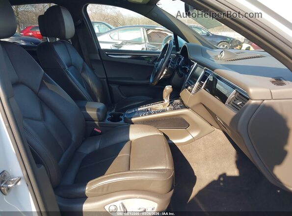 WP1AB2A50GLB54705 2016 PORSCHE MACAN Белый 
