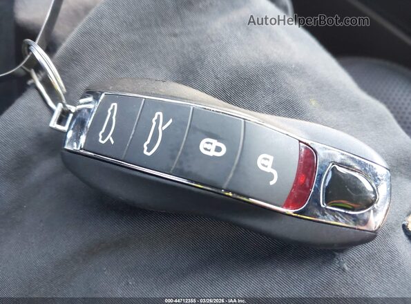 WP1AB2A50GLB54705 2016 PORSCHE MACAN Белый 