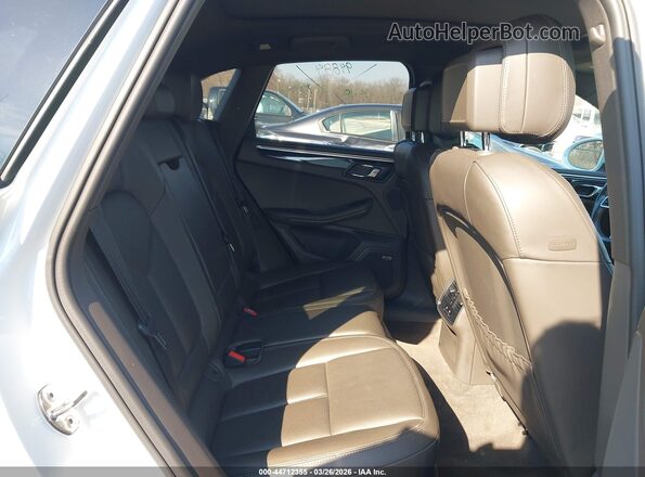 WP1AB2A50GLB54705 2016 PORSCHE MACAN Белый 