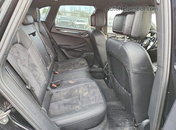 WP1AB2A57GLB50165 2016 PORSCHE MACAN Black Սալոնի հետևի տեսք