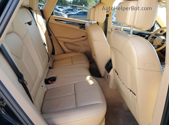 WP1AB2A57GLB50229 2016 PORSCHE MACAN Black Սալոնի հետևի տեսք