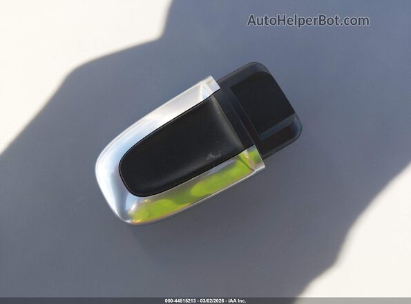 WP1AB2A59LLB32387 2020 PORSCHE MACAN White წინა პანელის ხედი