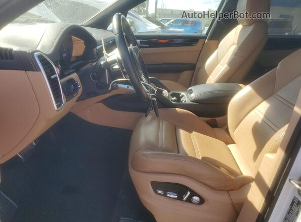 WP1AB2AY6KDA60812 2019 PORSCHE CAYENNE White Սալոնի դիմացի տեսք