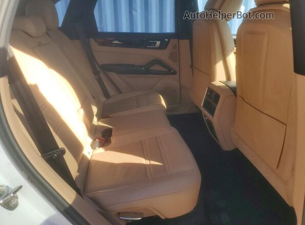 WP1AB2AY6KDA60812 2019 PORSCHE CAYENNE White Սալոնի հետևի տեսք