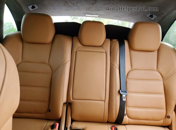 WP1AC2A27GLA88558 2016 PORSCHE CAYENNE Угольный Вид задних сидений