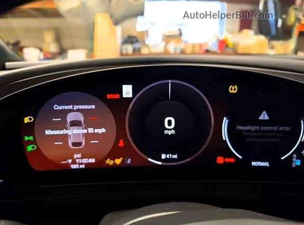WP1AC2XA5SL175556 2025 PORSCHE MACAN Синий Вид панели приборов