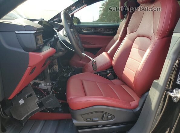 WP1AD2XA1SL077024 2025 PORSCHE MACAN Black Front interior view