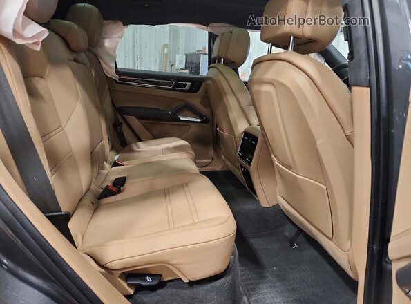WP1AF2AY4PDA20501 2023 PORSCHE CAYENNE Серый Вид задней части салона