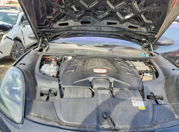 WP1AF2AYXPDA20180 2023 PORSCHE CAYENNE Black უკანა სალონის ხედი
