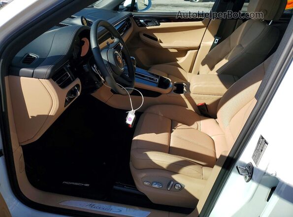 WP1AG2A50TLB41237 2026 PORSCHE MACAN Белый Вид салона спереди