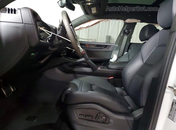 WP1AG2AY4SDA24568 2025 PORSCHE CAYENNE White Front interior view
