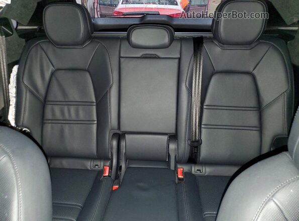 WP1AG2AY4SDA24568 2025 PORSCHE CAYENNE White Rear seats view