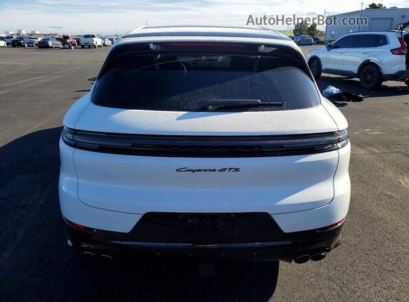 WP1AG2AY8SDA24413 2025 PORSCHE CAYENNE White Rear view