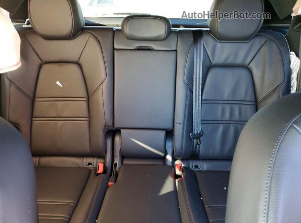 WP1AG2AY8SDA24413 2025 PORSCHE CAYENNE White Rear seats view