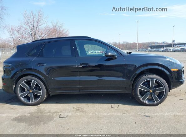 WP1AH2AY1PDA22183 2023 PORSCHE CAYENNE Black Вид задньої частини салону