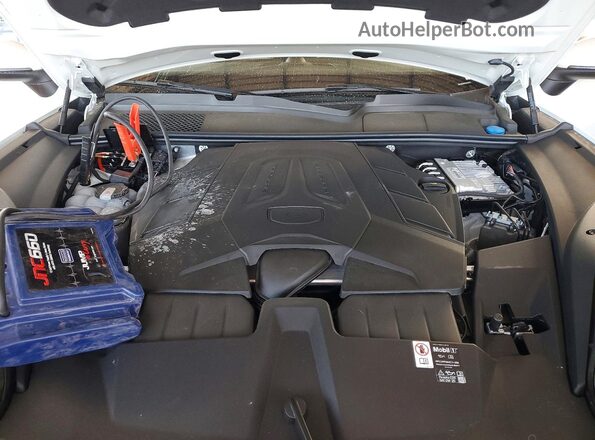 WP1BA2AY0TDA35803 2026 PORSCHE CAYENNE White Vista interior trasera