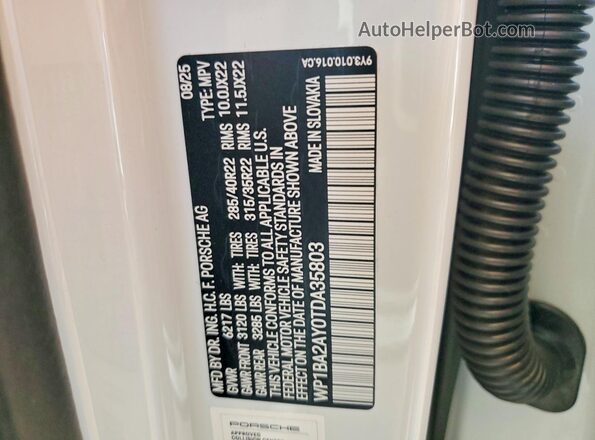 WP1BA2AY0TDA35803 2026 PORSCHE CAYENNE White Vista del compartimento del motor