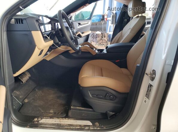 WP1BA2AY0TDA35803 2026 PORSCHE CAYENNE White Vista interior delantera