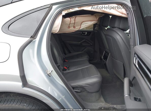 WP1BG2AY3MDA49131 2021 PORSCHE CAYENNE Silver Widok naklejki z numerem VIN