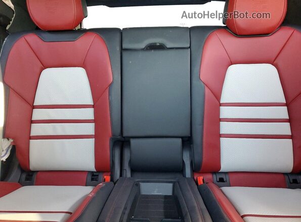 WP1BK2AY1SDA49284 2025 PORSCHE CAYENNE Gray Vista de los asientos traseros