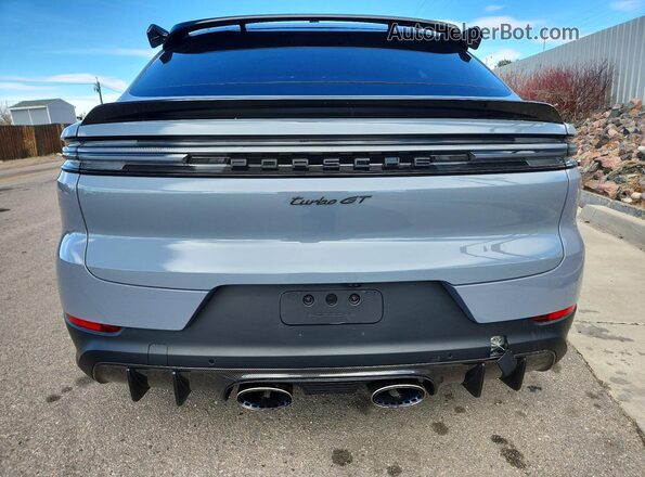 WP1BK2AY6RDA72344 2024 PORSCHE CAYENNE Gray Вид ззаду