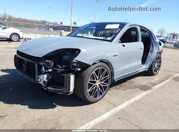 WP1BM2AY9RDA71098 2024 PORSCHE CAYENNE Gray Առջևի ձախ երեք քառորդ տեսարան