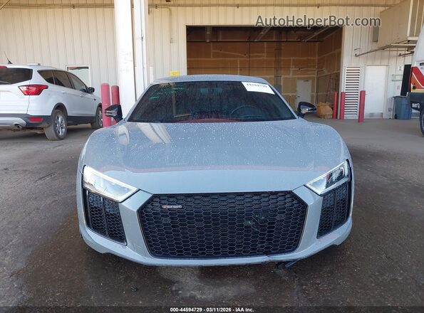 WUABAAFX5J7902204 2018 AUDI R8 Gray ხელსაწყოთა პანელის ხედი