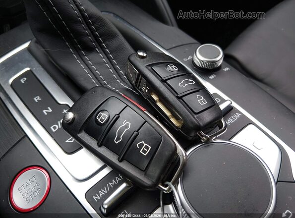 WUABWGFF5LA905881 2020 AUDI RS3 Gray Widok deski rozdzielczej