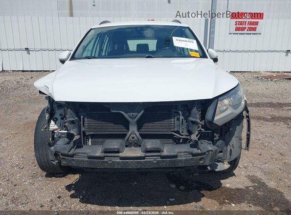 WVGAV7AX2GW583569 2016 VOLKSWAGEN TIGUAN Белый Вид задней части салона