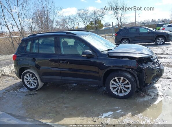 WVGAV7AX2HK042014 2017 VOLKSWAGEN TIGUAN Black Rear interior view