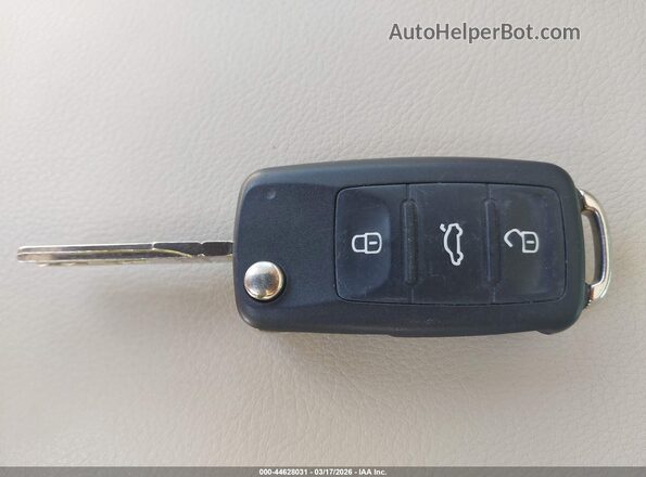 WVGAV7AX4GW061140 2016 VOLKSWAGEN TIGUAN Red Вид панелі приладів