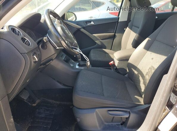 WVGAV7AX9JK000476 2018 VOLKSWAGEN TIGUAN Black Widok wnętrza z przodu