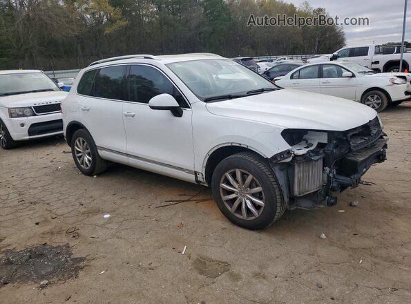 WVGEP9BP6GD002883 2016 VOLKSWAGEN TOUAREG White უკანა ხედი