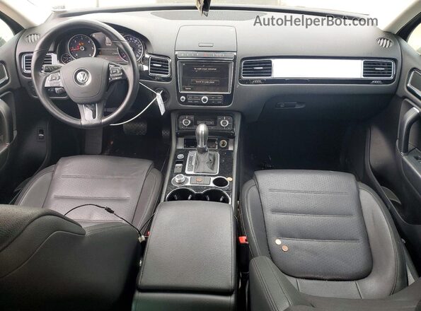 WVGEP9BP6GD002883 2016 VOLKSWAGEN TOUAREG White უკანა სალონის ხედი