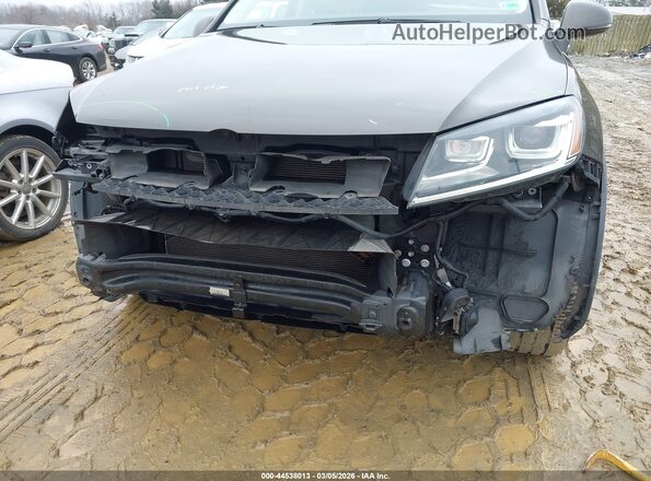 WVGGF7BP7HD005888 2017 VOLKSWAGEN TOUAREG Gray Vista frontal