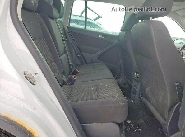 WVGJV7AX5GW592766 2016 VOLKSWAGEN TIGUAN White უკანა სალონის ხედი