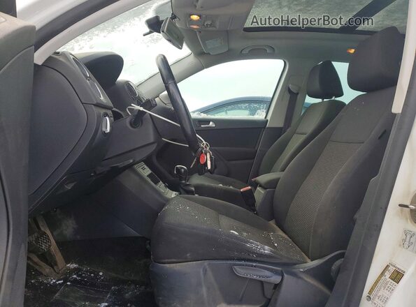 WVGJV7AX5GW592766 2016 VOLKSWAGEN TIGUAN White წინა სალონის ხედი