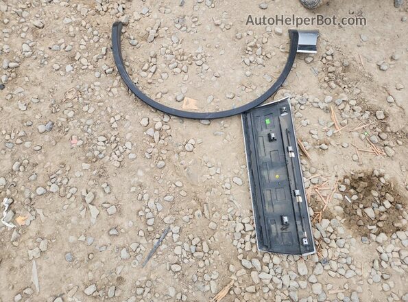 WVGRF7BP2HD003426 2017 VOLKSWAGEN TOUAREG Серебряный Вид подкапотного пространства