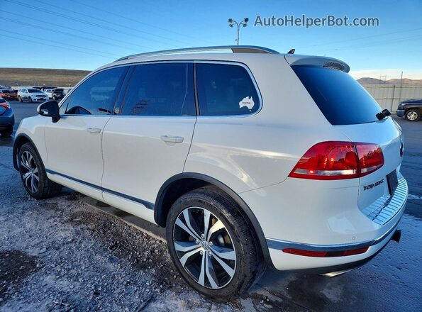 WVGRF7BP5HD004277 2017 VOLKSWAGEN TOUAREG White Հետևի ձախ
