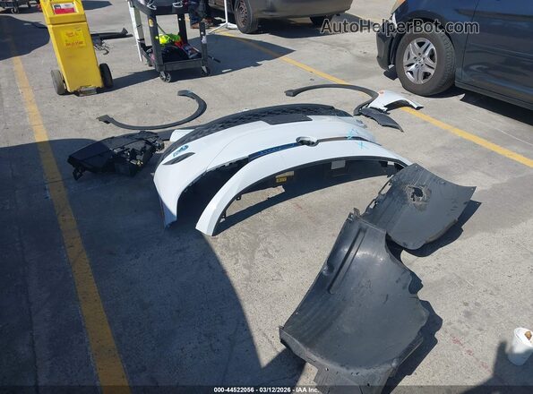 WVGTMPE22MP045695 2021 VOLKSWAGEN ID.4 White 