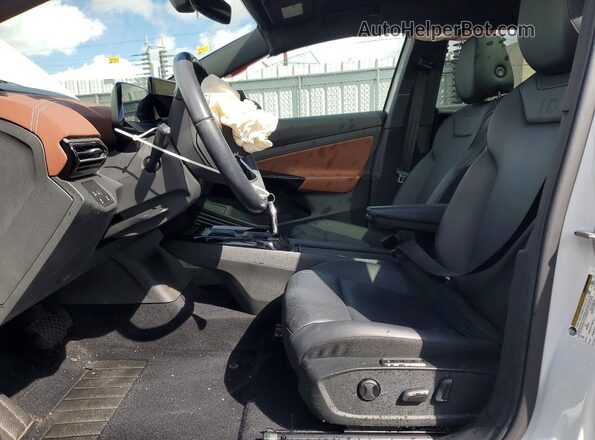WVGTMPE27NP073672 2022 VOLKSWAGEN ID.4 White Вид салону спереду