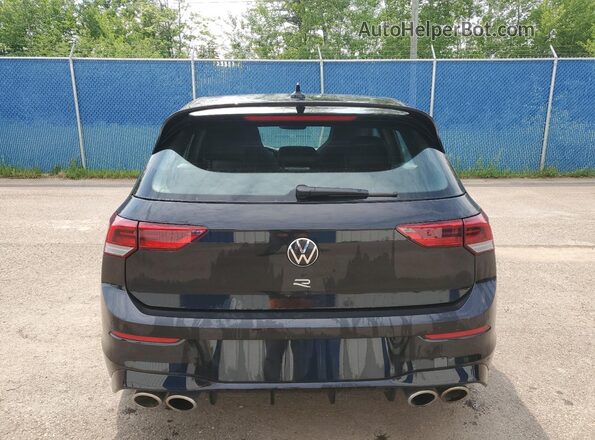 WVWEB7CD1RW227263 2024 VOLKSWAGEN GOLF Черный 