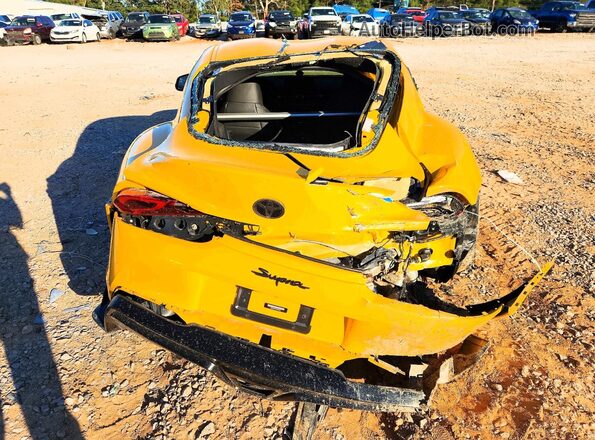 WZ1DB0C05MW040604 2021 TOYOTA SUPRA Yellow უკანა ხედი