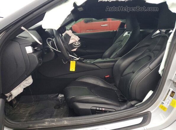 WZ1DB4C06LW030041 2020 TOYOTA GR Silver Vista interior delantera