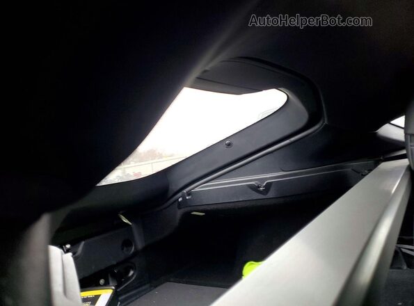 WZ1DB4C06LW030041 2020 TOYOTA GR Silver Vista de los asientos traseros
