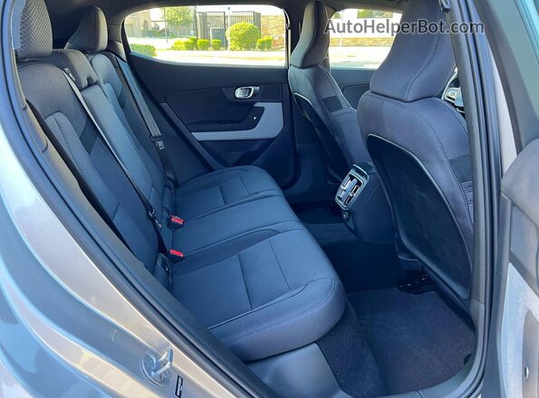 YSMFE3KA6RL239071 2024 POLESTAR 2 Gold Rear view