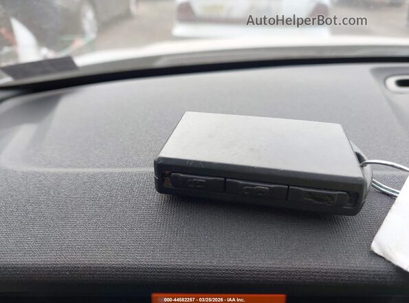 YSMFE3KAXRL214772 2024 POLESTAR 2 Silver Առջևի վահանակի տեսք