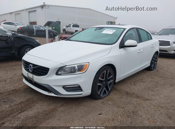 YV126MFL0H2422876 2017 VOLVO S60 White Vista tres cuartos delantera izquierda